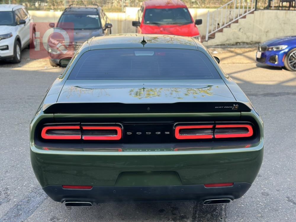Dodge Challenger